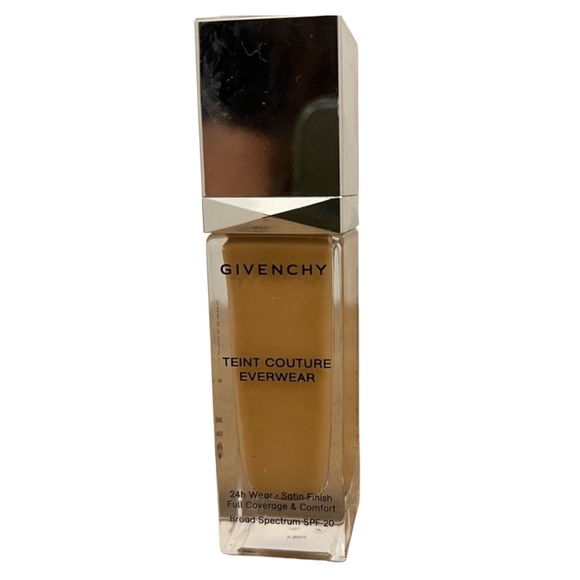 Givenchy Other - Givenchy everwear foundation y300